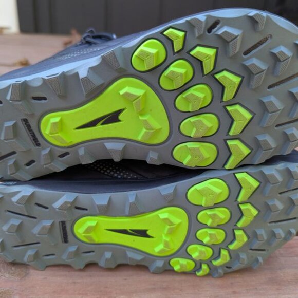 Women's Size 8 Altra Lone Peak All Black all-weather waterproof hiking boot - Picture 5 of 6